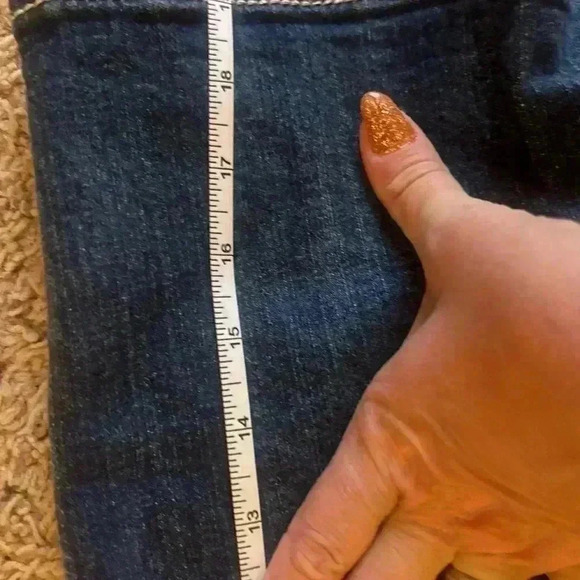 NWOT- Miss me Bermuda boyfriend shorts- dark wash- waist size 27”. - Picture 7 of 8